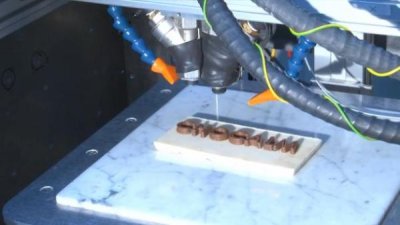 Stampante 3D al cioccolato per creazioni gustose personalizzate finalmente in commercio